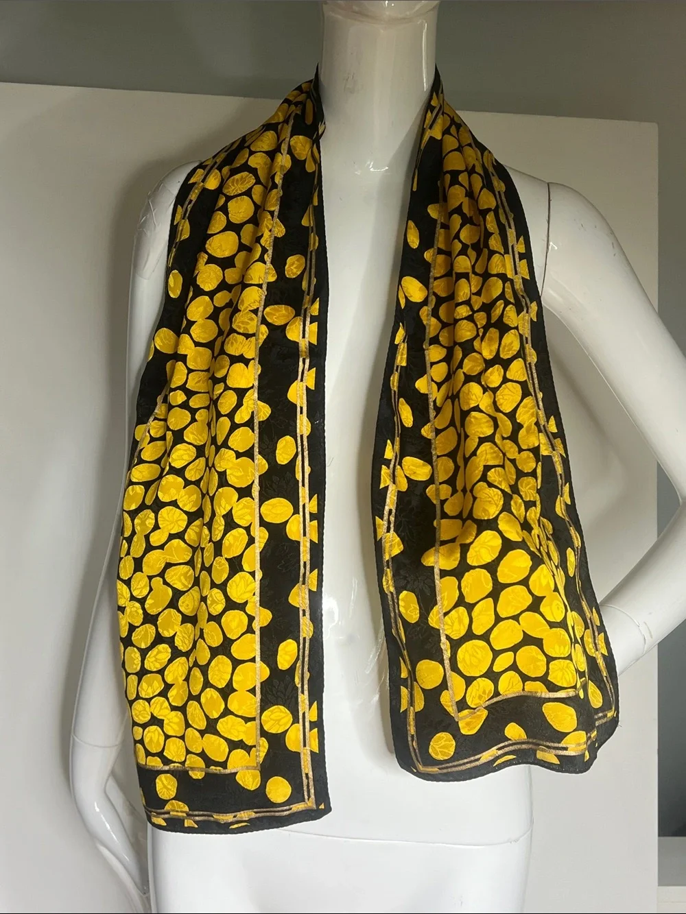 Albert Nippon 52” x 10.25” Silk Scarf - Excellent Condition - Picture 4 of 4